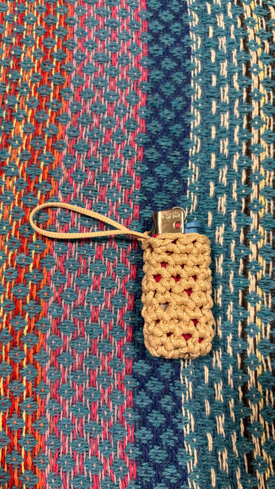Porta isqueiro de crochê